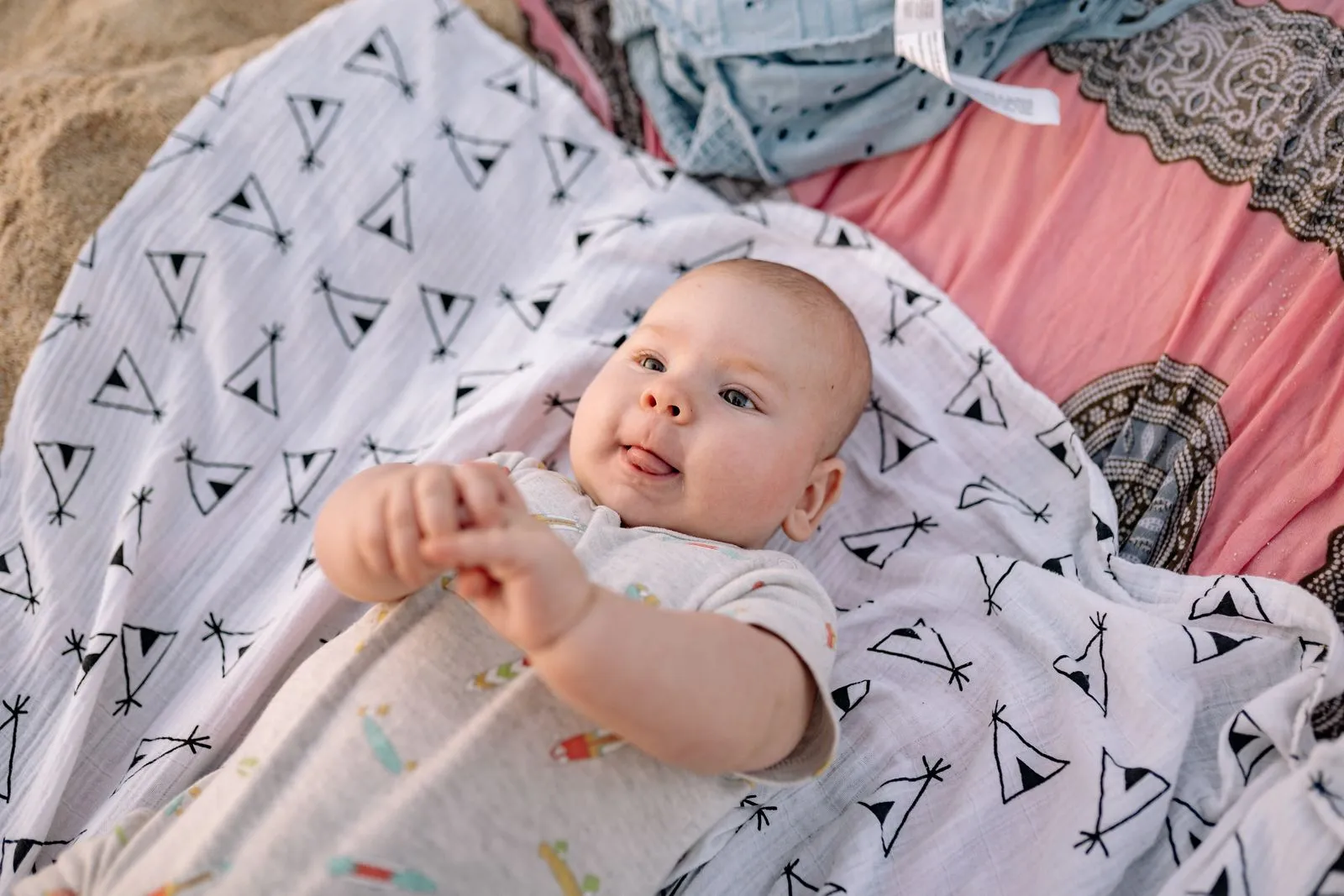 How to Choose Organic Baby Clothes